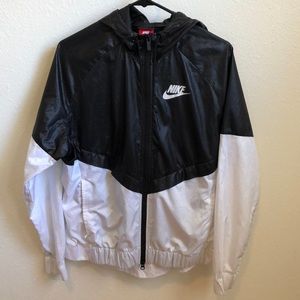 Women’s Nike Windbreaker